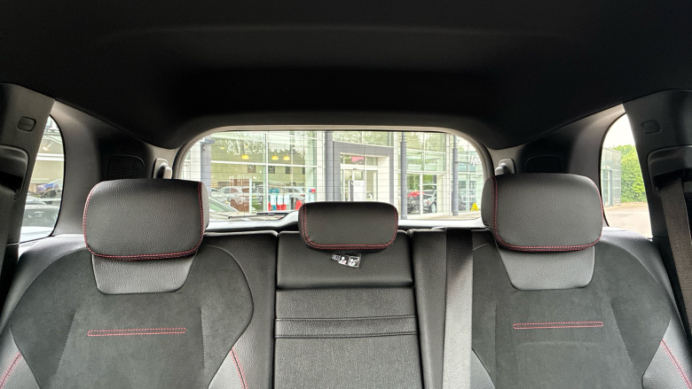 Mercedes-Benz GLB 200 AMG Line Premium 5dr 7G-Tronic Petrol Estate